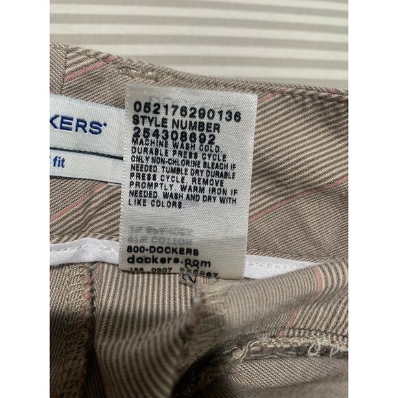 Docker's Metro Capri Women's Size 14 Light Brown Pinstripe - Picture 4 of 6
